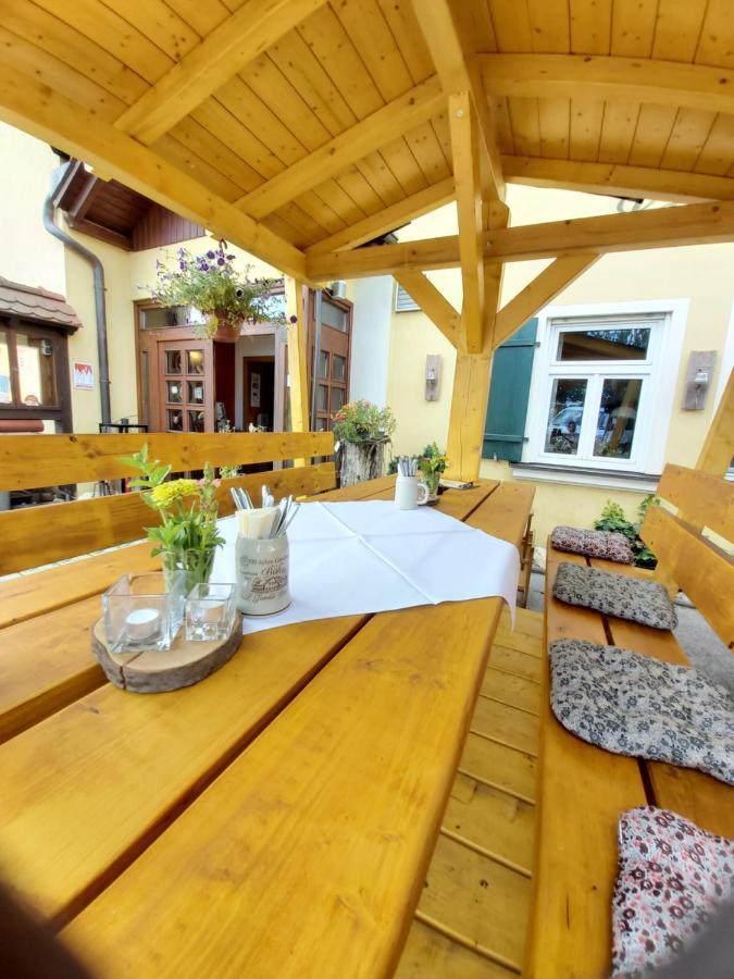Landhotel Zum Boehm Рот Экстерьер фото