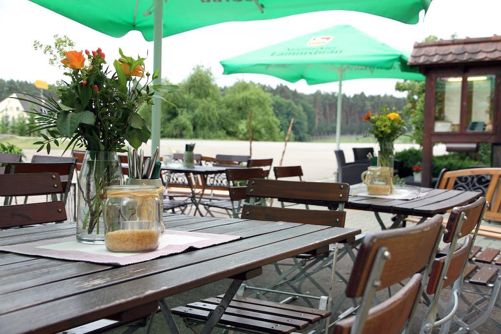 Landhotel Zum Boehm Рот Экстерьер фото